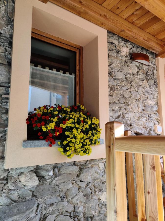 Au Fond Du Bourg Appartement Aosta Buitenkant foto