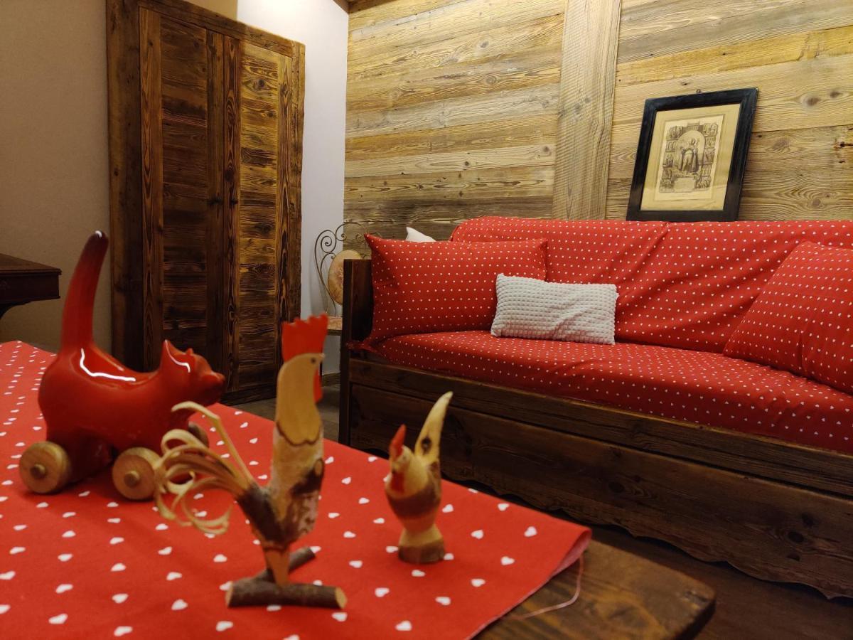 Au Fond Du Bourg Appartement Aosta Buitenkant foto