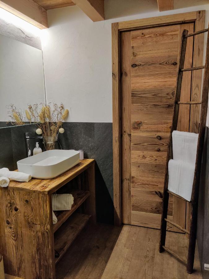 Au Fond Du Bourg Appartement Aosta Buitenkant foto