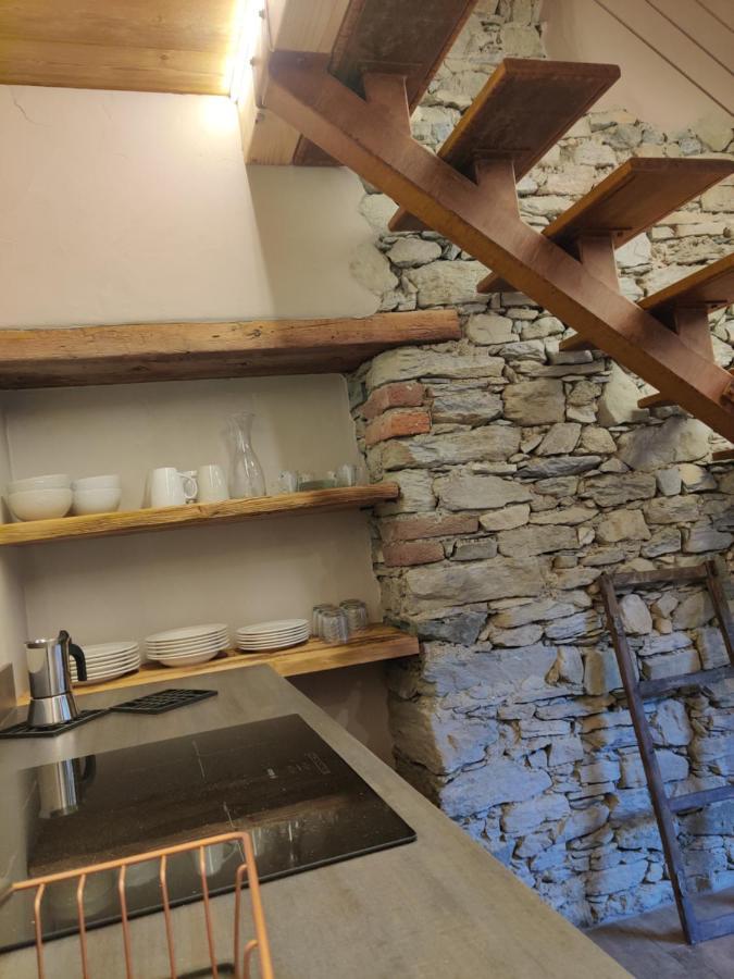Au Fond Du Bourg Appartement Aosta Buitenkant foto