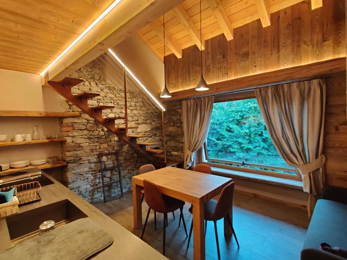 Au Fond Du Bourg Appartement Aosta Buitenkant foto